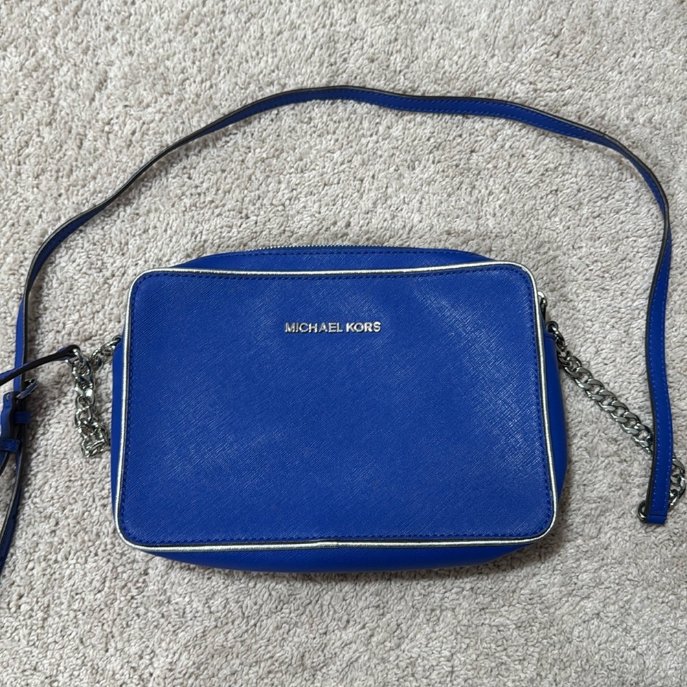 BLUE MICHAEL KORS CROSSBODY BAG